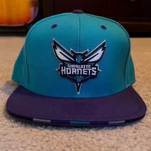 Used Mitchell & Ness NBA Charlotte Hornets Flat Brim Adjustable Hat